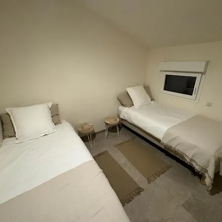 Charmante Maison En Pierre Vue Et Piscine Privee