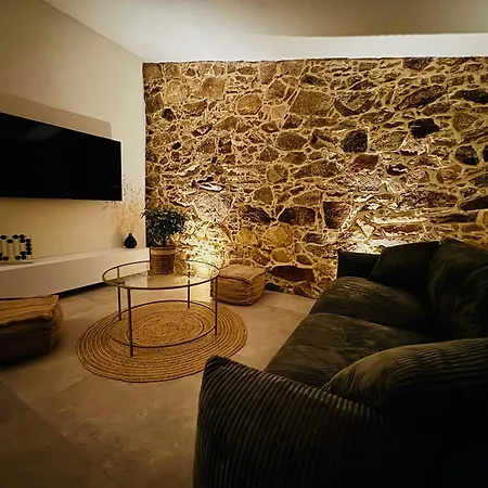 Charmante Maison En Pierre Vue Et Piscine Privee