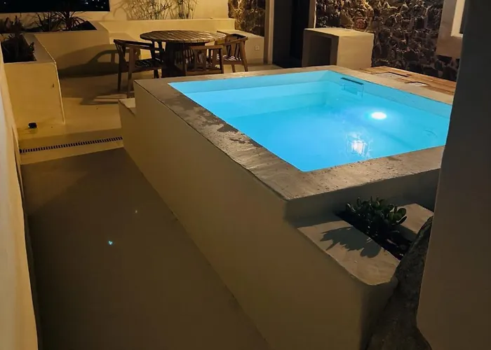 Charmante Maison En Pierre Vue Et Piscine Privee *